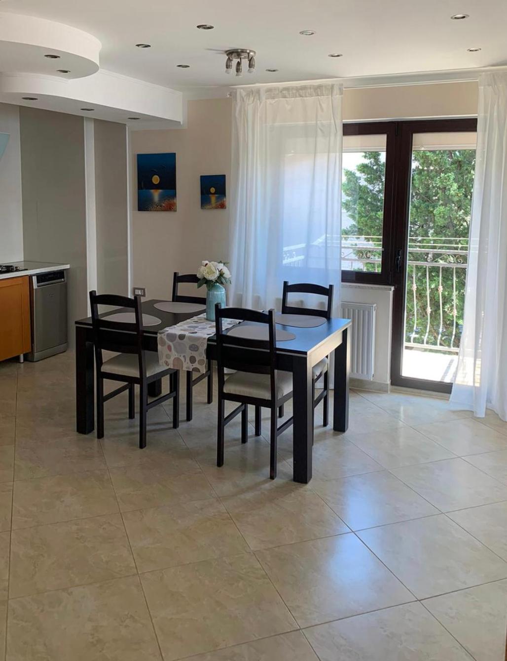 Apartment Nena ซริกเวนิซา ภายนอก รูปภาพ